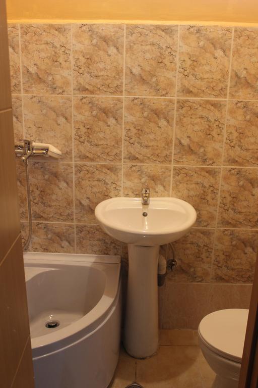 Old District Guest House Tbilisi Quarto foto