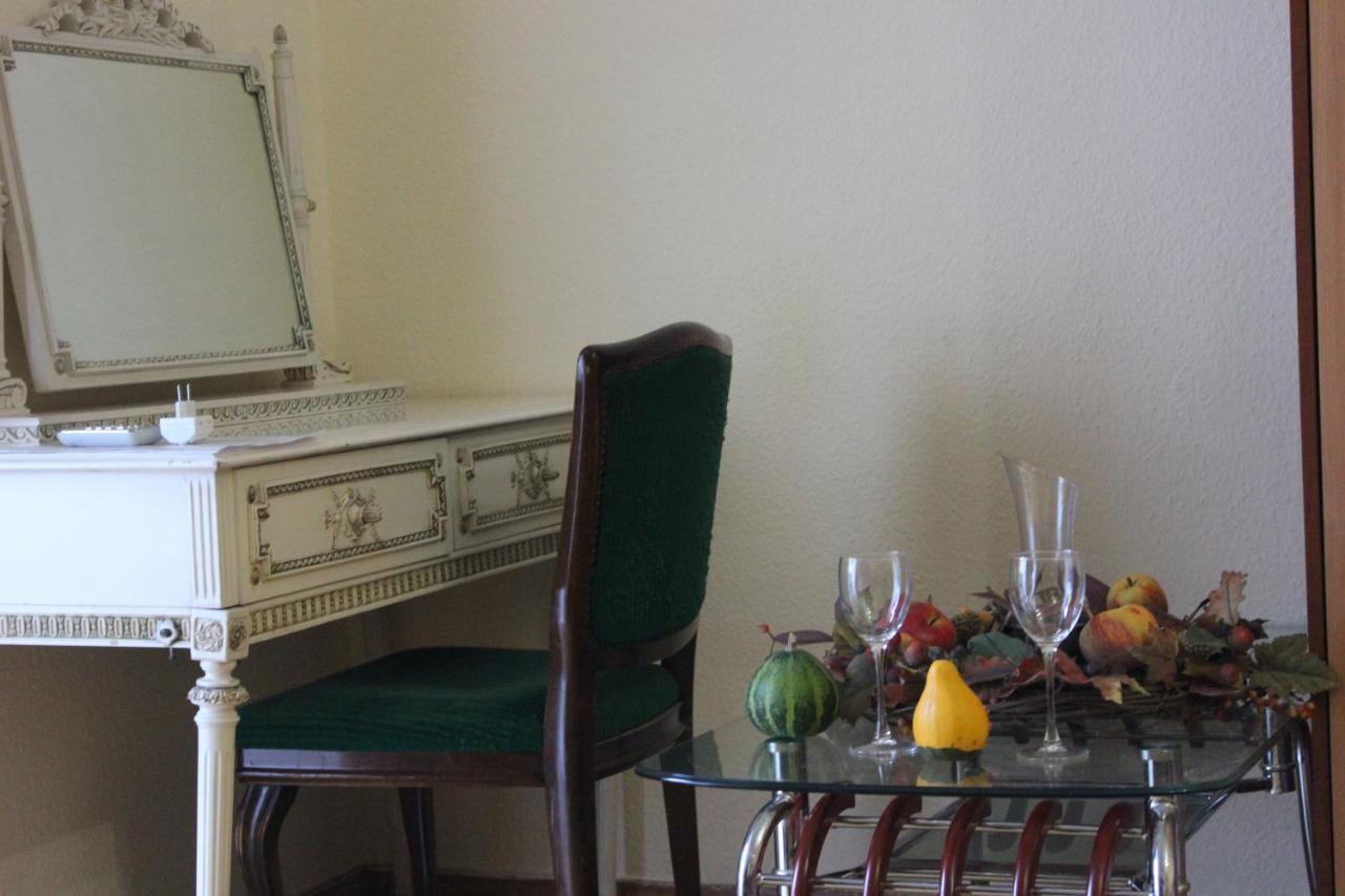 Old District Guest House Tbilisi Quarto foto